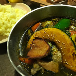 Ajian Su-Pu Kari Besu - チキンベジタブル グリーンスープ