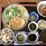 北谷ダイニング - 島豚かつ定食。950円