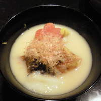 京料理 入舟 - お椀は白味噌仕立てのお雑煮