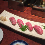 びすとろ ぷらむ - 和牛の握り