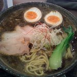 麺処田ぶし - ブラック坦々麺(780円)