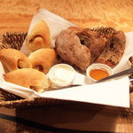 クルミドコーヒー - 「南部」の天然酵母パン(550円)