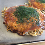 Okonomiyaki Issenya - 肉玉そばお好み焼き
