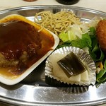 Kuroke Ttsu - ハンバーグ定食（ごはんおかわり自由）780円