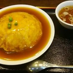 来勝軒 - ふわふわかに玉ご飯(天津飯)