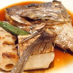 Kaji Yama - ランチ定食 1200円 の鯛かぶと煮