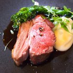 フレンチ サクラ - ランチコース 5832円 の仔羊肉のロースト ジャガイモのピューレとマイクロパセリ添え