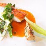 フレンチ サクラ - ランチコース 5832円 の金目鯛のポワレ 焼き筍、山菜添え 濃厚ブイヤベースソース