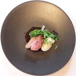 フレンチ サクラ - ランチコース 5832円 の仔羊肉のロースト ジャガイモのピューレとマイクロパセリ添え