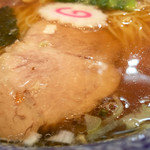 横濱 くじら軒 - スープとチャーシュー