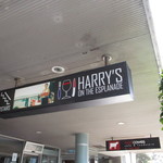 Harry's on the Esplanade - お店の看板