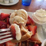 Yogur Story - 苺とアイス美味しい