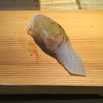 鮨し人 - 平目の昆布〆