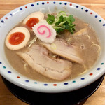 彩色ラーメンきんせい - 「あわせあじ」(800円)。クーポンで味付け玉子追加。