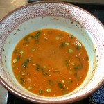 俊麺 なが田 - 割スープに、ネギを入れ直してくれました(^^)心憎いサービス