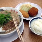 来来亭 - コロッケ定食