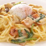 Carbonara with spinach, mushrooms, bacon and soft-boiled egg