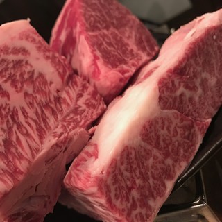 焼肉・ホルモンバル Bovin_1