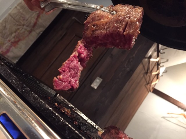Yakiniku Horumon Bar Bovin, Kobe, Japan