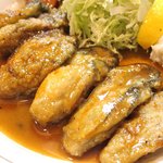 かつれつ四谷たけだ - カキバター焼定食 1450円 の大船渡産カキの甘辛バター醤油焼