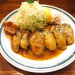 かつれつ四谷たけだ - カキバター焼定食 1450円 の大船渡産カキの甘辛バター醤油焼