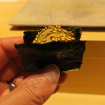 鮨 さいとう - 鯖寿司 海苔で巻いて1