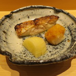 鮨 さいとう - 喉黒焼き べったら漬け1