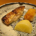 鮨 さいとう - 喉黒焼き べったら漬け2