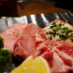 一輪咲いても花は花