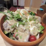 想作ダイニング 縁 - サラダは豚シャブサラダ、いつも自宅で食べてる豚シャブサラダと違ってやっぱりなんかお洒落！