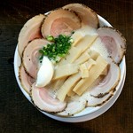 ラーメン家 みつ葉 - 豚CHIKI しお チャーシューメン(大)＋チャーシュートッピング＋メンマトッピング