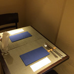 創作イタリアン Gemelli - 奥にはテーブル席があります。