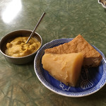 みのかん - お通しは、厚揚げじゃが