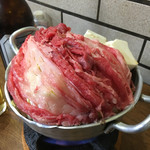 すき焼･鍋物 なべや - 牛肉すき焼き(680円)