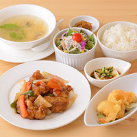 はっちん ランチメニュー : はっちん （ご馳走中華厨房） - 郡津/中華料理