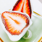 竹林堂 - あまおういちご大福 250円