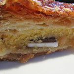 カフェタナカ - フェーヴが入っていました