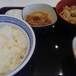 吉野家 - 半丼