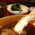 天兼 - [料理] えび天を天つゆで食す。