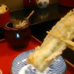 天兼 - [料理] 穴子天を塩で食す。