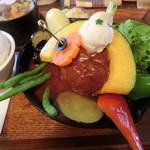 タケウチ - 煮込みハンバーグカレー850円