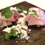 ラ・リューン - メニューＡ 2625円 の紫大根と真アジのタルタル レフォール風味　新玉葱のソース