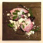 ラ・リューン - メニューＡ 2625円 の紫大根と真アジのタルタル レフォール風味　新玉葱のソース