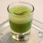 ラ・リューン - メニューＡ 2625円 のグリーンアスパラガスの温製スープ