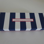 La Maison du Quernon - 爽やかな外箱