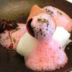 ラ・リューン - メニューＡ 2625円 のチェリーのコンポート タイム風味 ヨーグルトソルベ