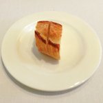 ラ・リューン - メニューＡ 2625円 のパン