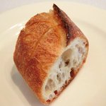 ラ・リューン - メニューＡ 2625円 のパン