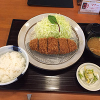とんかつ まい泉 青山本店 - 肉汁じゅーじゅー、メンチカツ定食ランチ
