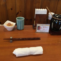 とんかつ まい泉 青山本店 - 鳥料理屋さんでいう鳥スープ的？ 大根おろしがお茶とともに、まずでてくる